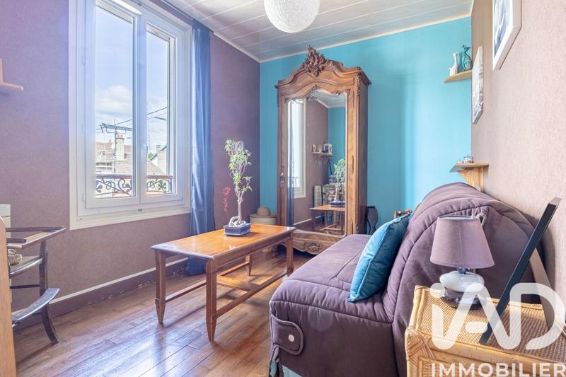 Maison - 180 m² - 9 pièces