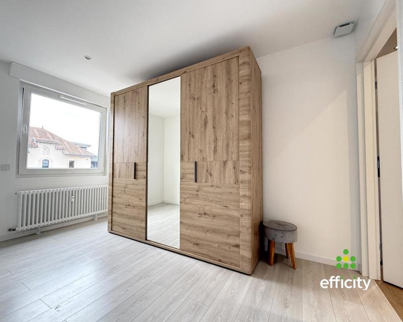 Appartement - 94 m² - 4 pièces