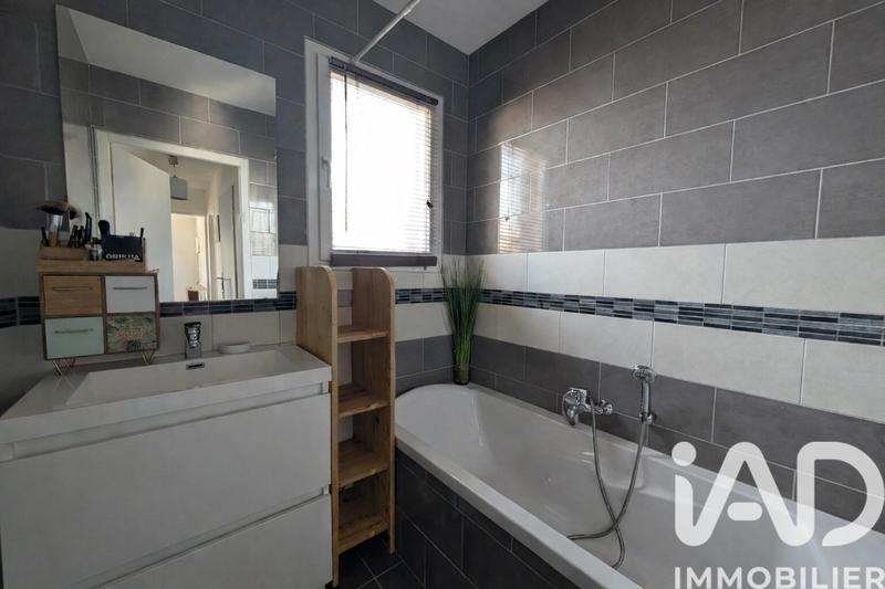 Maison - 83 m² - 4 pièces