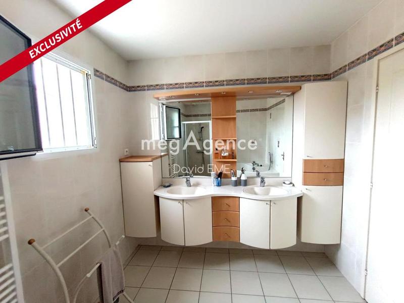 Maison traditionnelle - 163 m² - 7 pièces