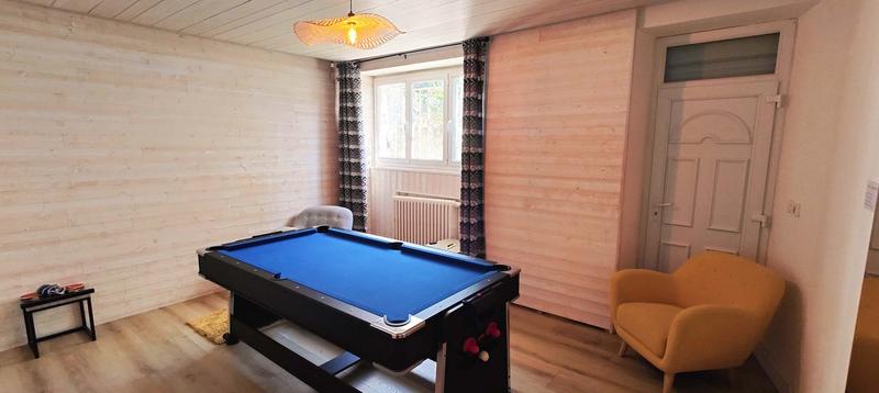 Maison - 253 m² - 11 pièces