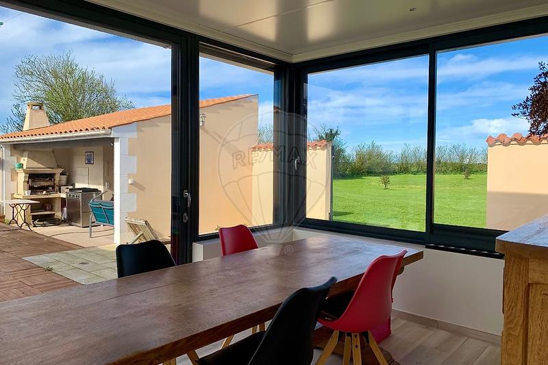 Villa - 218 m² - 7 pièces