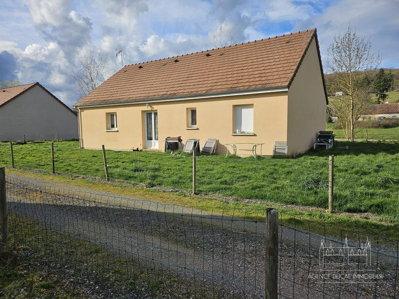Maison - 90 m² - 4 pièces