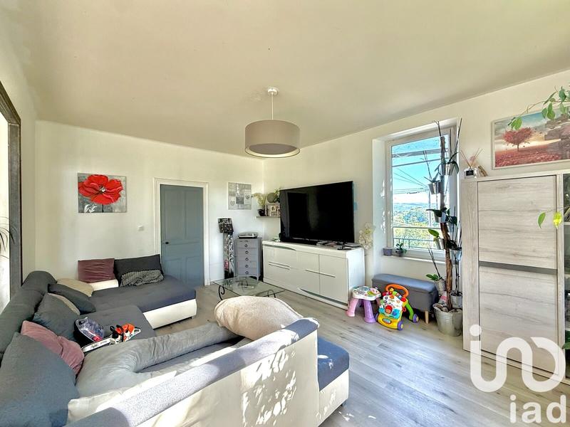 Maison - 240 m² - 8 pièces