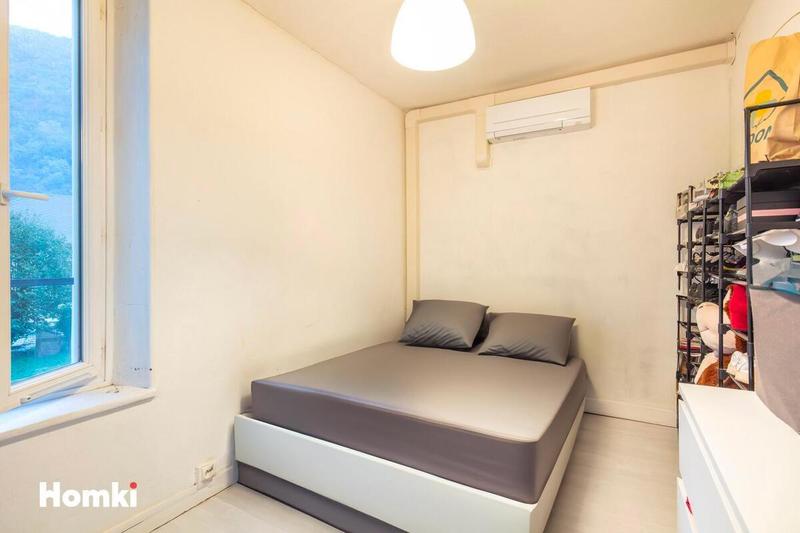 Maison - 150 m² - 8 pièces