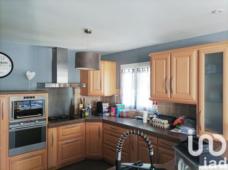 Maison - 265 m² - 9 pièces