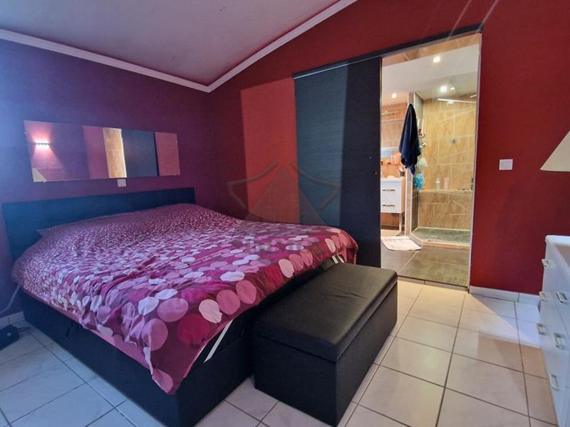 Maison - 320 m² - 9 pièces