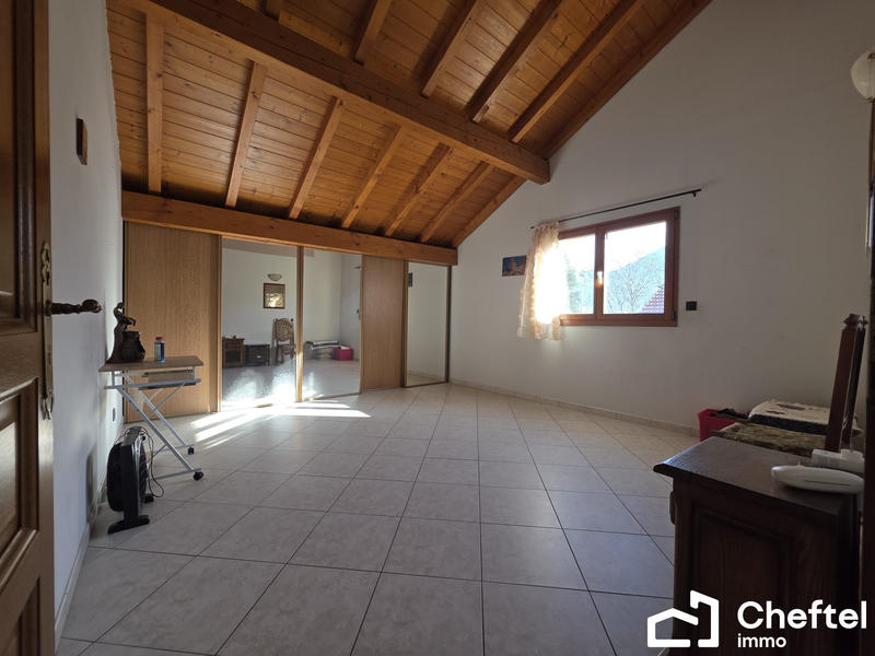 Maison - 197 m² - 6 pièces