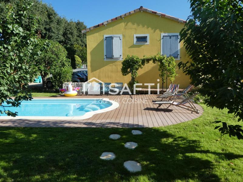 Maison - 238 m² - 6 pièces