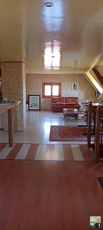 Maison - 200 m² - 6 pièces