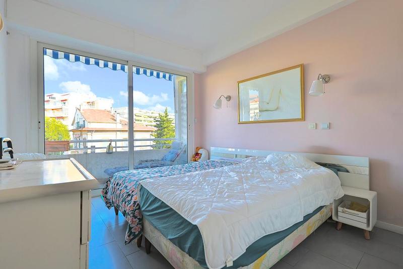 Appartement - 80 m² - 3 pièces