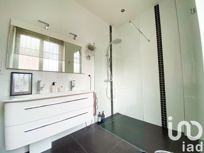 Appartement - 102 m² - 4 pièces