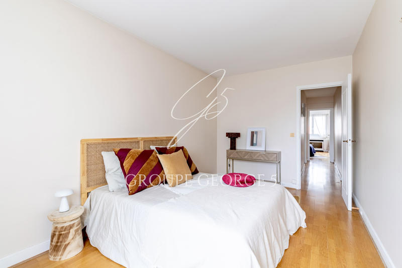 Appartement - 90 m² - 3 pièces