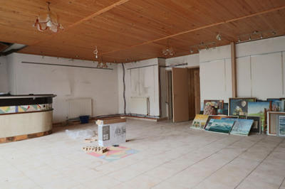 Maison - 232 m² - 11 pièces