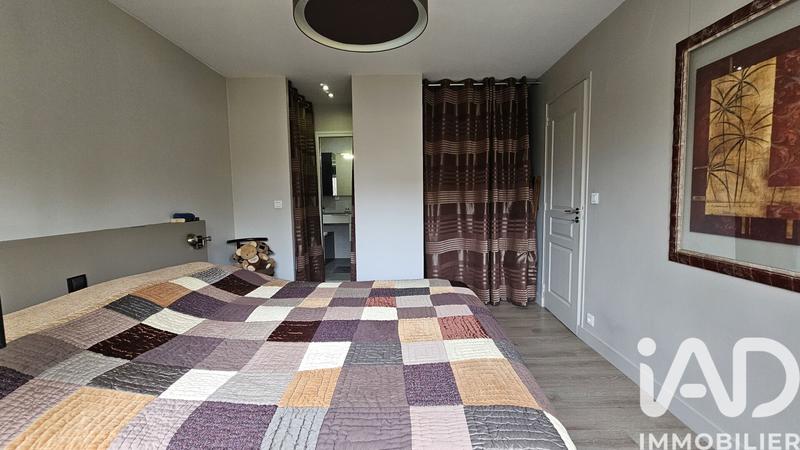 Maison - 208 m² - 8 pièces