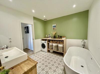 Maison - 195 m² - 7 pièces