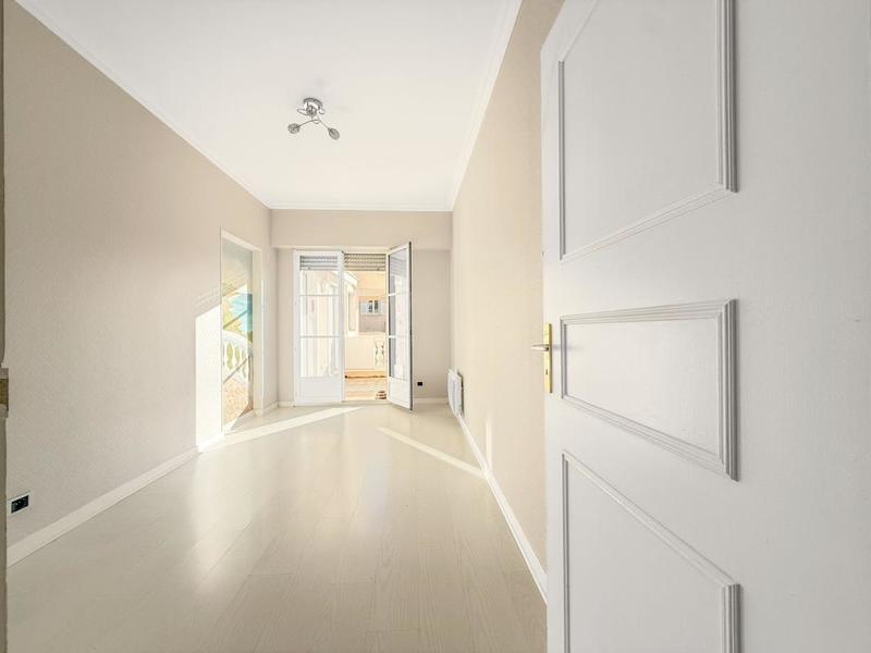 Appartement - 98 m² - 3 pièces