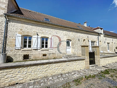 Maison - 140 m² - 6 pièces