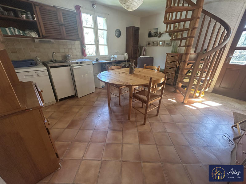 Maison ancienne - 257 m² - 11 pièces