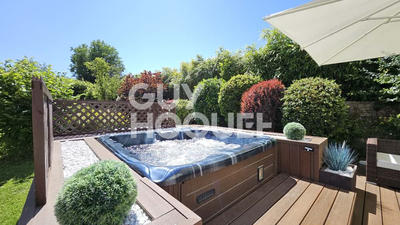 Maison - 163 m² - 8 pièces