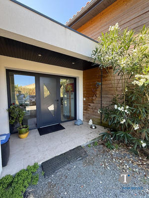 Maison contemporaine - 230 m² - 9 pièces