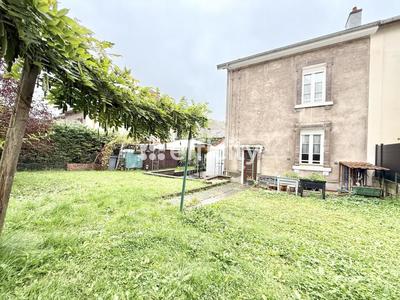 Maison - 93 m² - 4 pièces