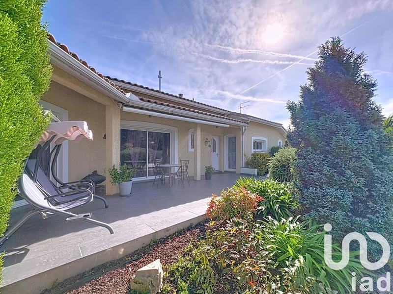 Maison - 204 m² - 7 pièces