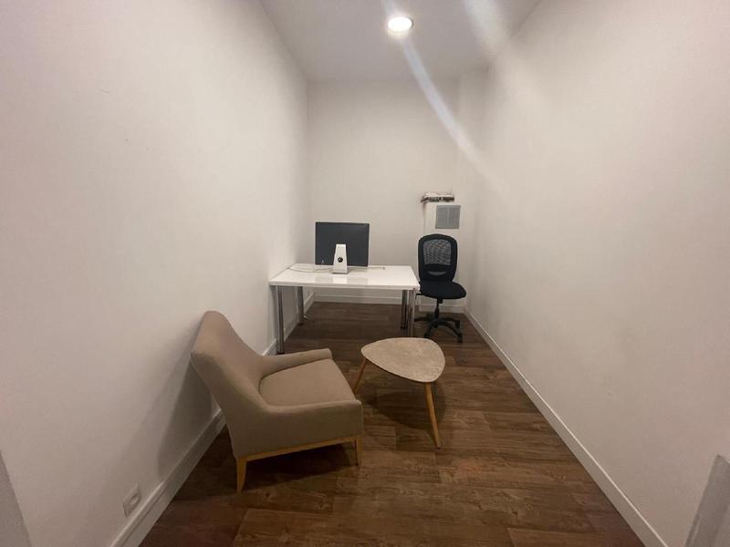 Bureau - 95 m² - 2 pièces