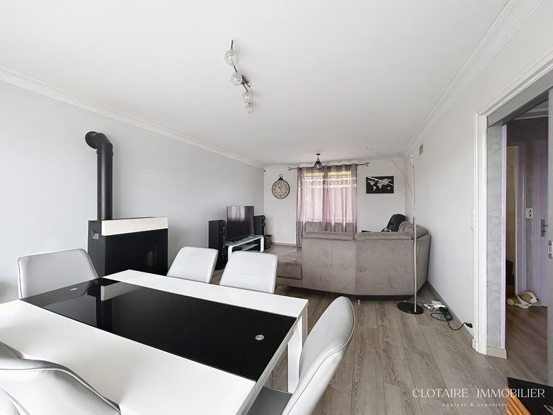 Maison traditionnelle - 152 m² - 6 pièces