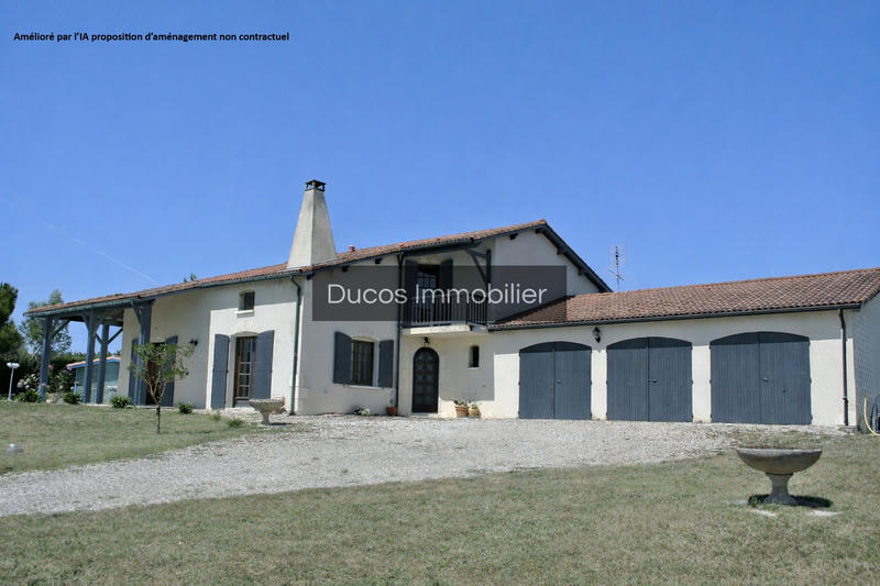 Maison - 260 m² - 5 pièces