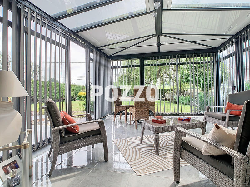 Maison - 170 m² - 8 pièces