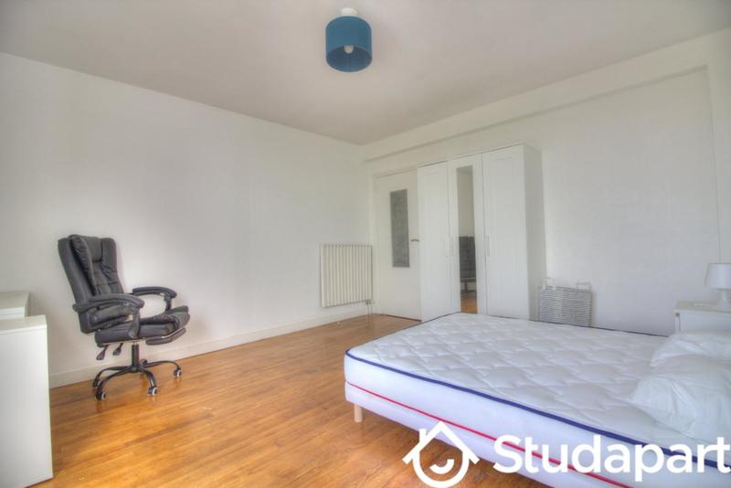 Chambre - 10 m² - 1 pièce