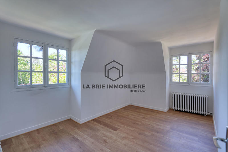 Maison - 193 m² - 7 pièces