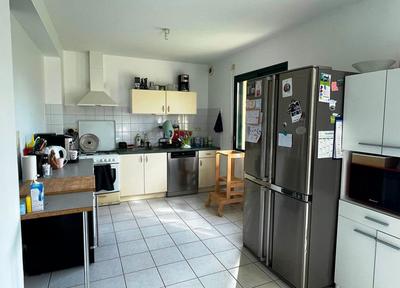 Maison - 107 m² - 6 pièces