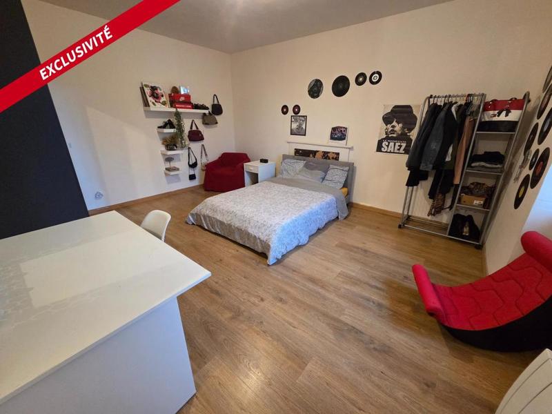 Maison - 176 m² - 8 pièces