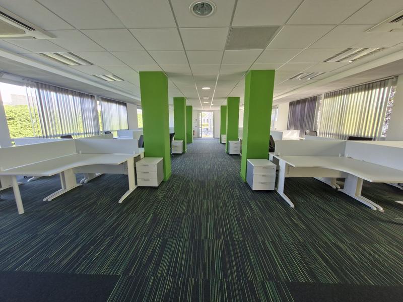 Bureau - 691 m²