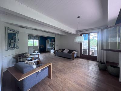 Maison - 178 m² - 6 pièces