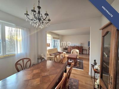 Appartement - 94 m² - 5 pièces