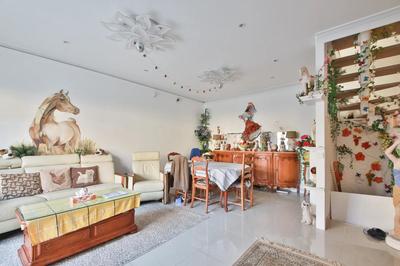 Maison - 180 m² - 8 pièces