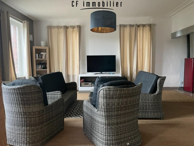 Maison - 210 m² - 7 pièces