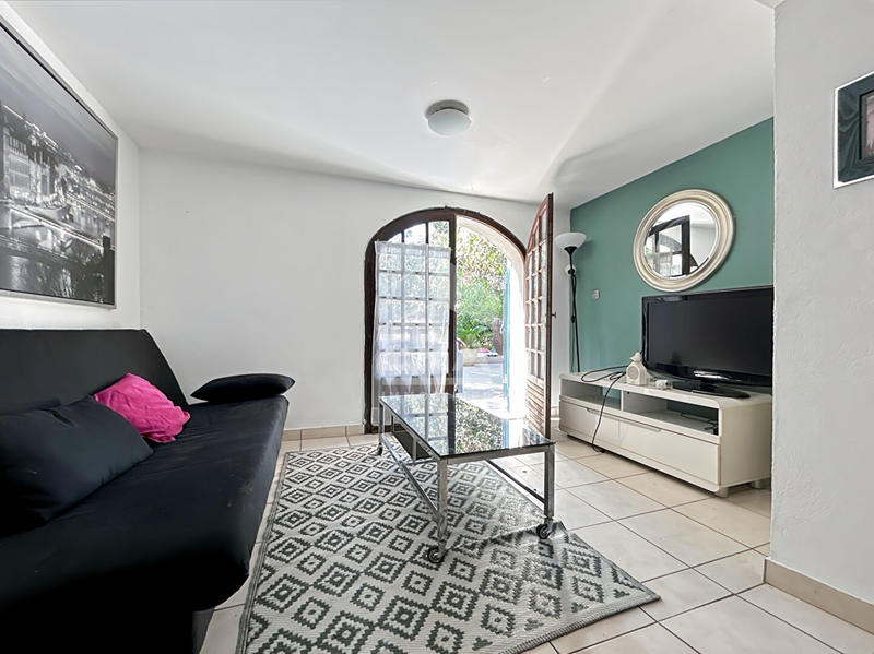 Maison - 355 m² - 12 pièces