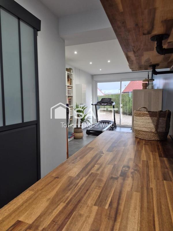 Maison - 101 m² - 5 pièces