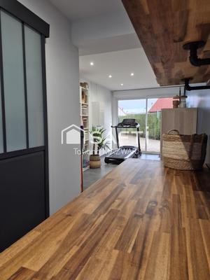 Maison - 101 m² - 5 pièces