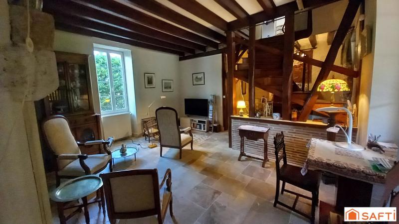 Maison - 220 m² - 6 pièces