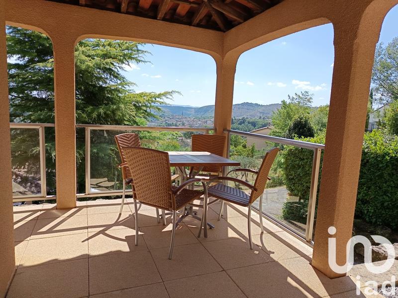 Maison - 182 m² - 5 pièces