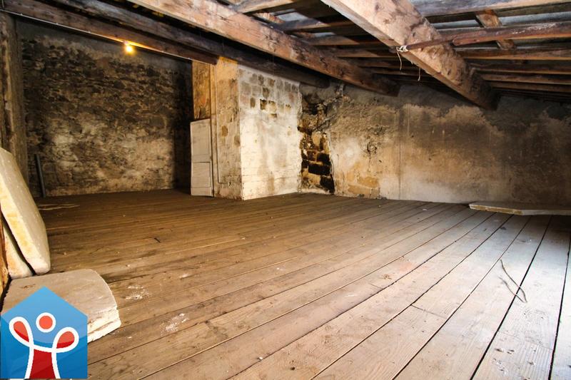 Maison - 310 m² - 8 pièces