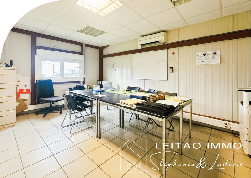 Local d'activités - 822 m²