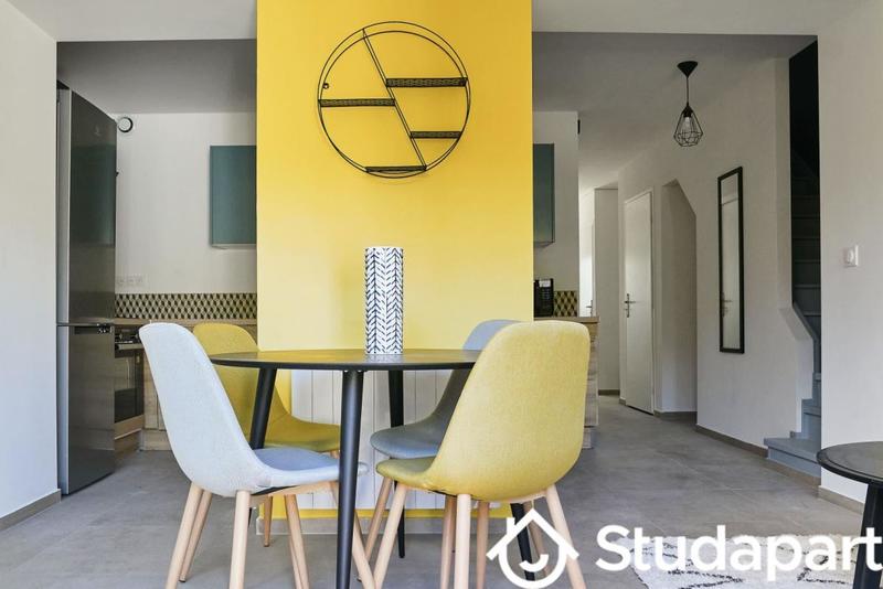 Chambre - 10 m² - 1 pièce