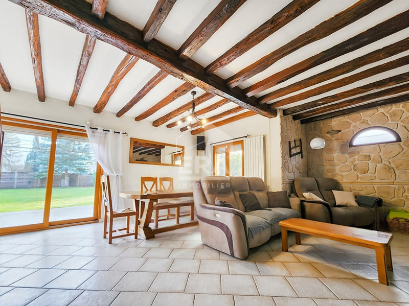 Maison - 175 m² - 10 pièces