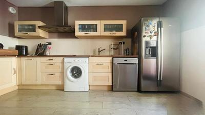 Appartement - 100 m² - 5 pièces